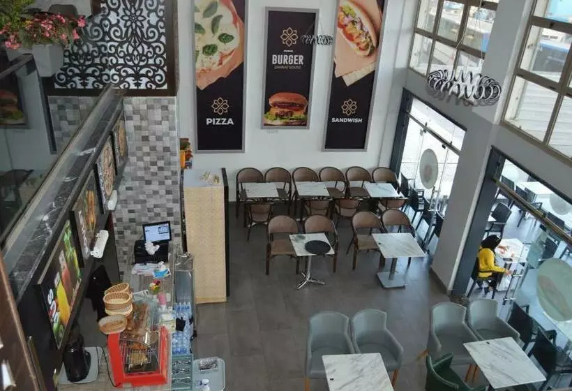 Hotelli Hôtel Zahrat Souss  Inezgane