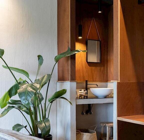 ベッドアンドブレックファースト Bbrut