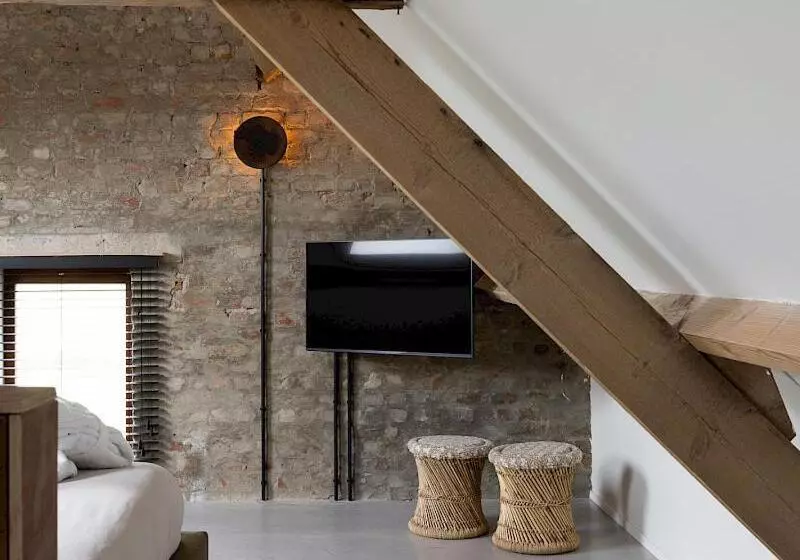 Aamiaismajoitus (B&B) Bbrut