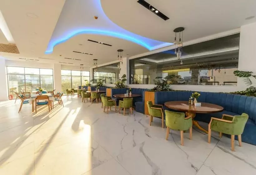 Hotel Mirage Beach Spa