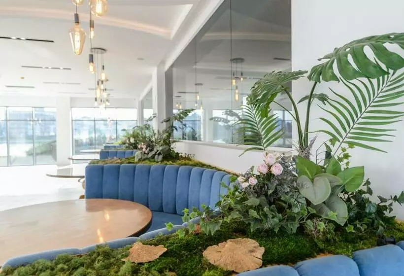 Hotel Mirage Beach Spa