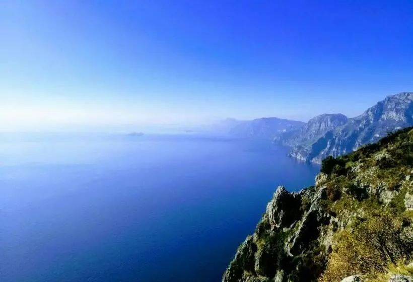 تختخواب و صبحانه Domus Gaia