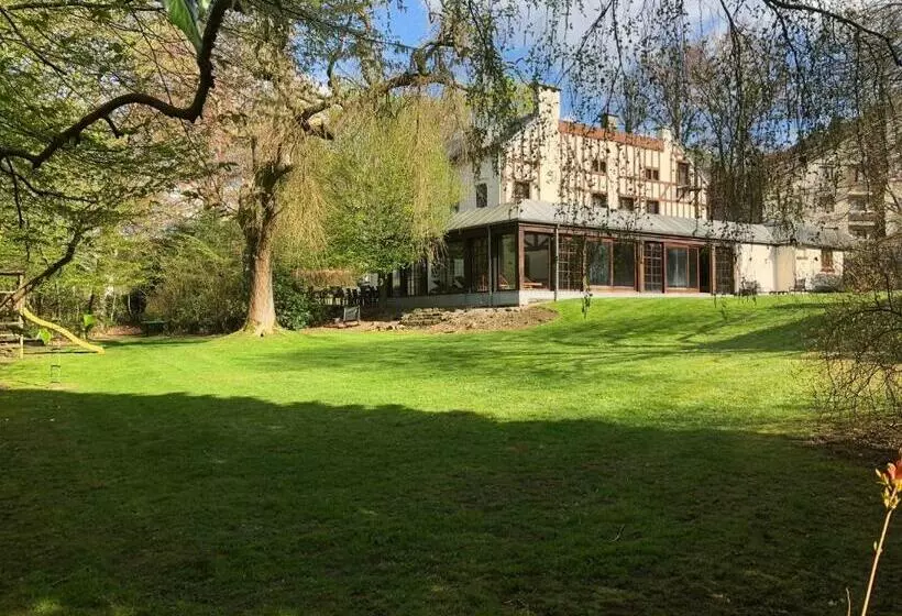 تختخواب و صبحانه Le Tri Renard Spa