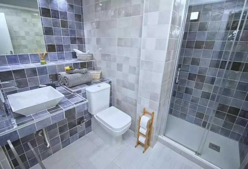 تختخواب و صبحانه T Homes   Cuenca