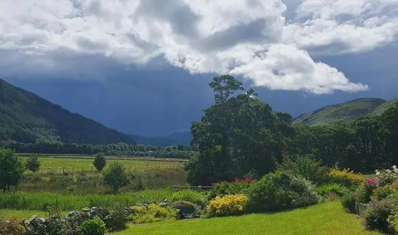 Clachan Farmhouse B & B