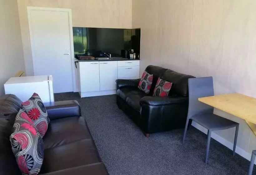 Hot Water Beach Lookout B&b