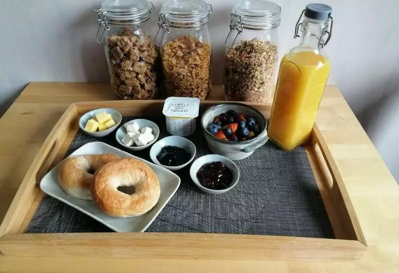 Hot Water Beach Lookout B&b