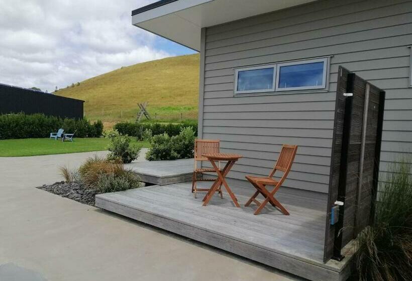 Hot Water Beach Lookout B&b