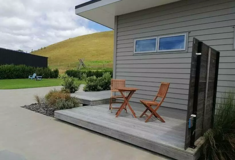 Hot Water Beach Lookout B&b