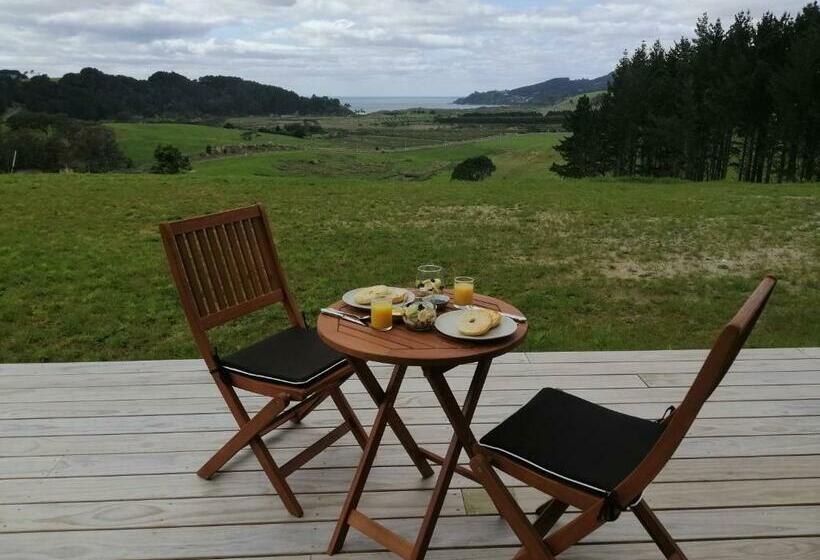 Hot Water Beach Lookout B&b