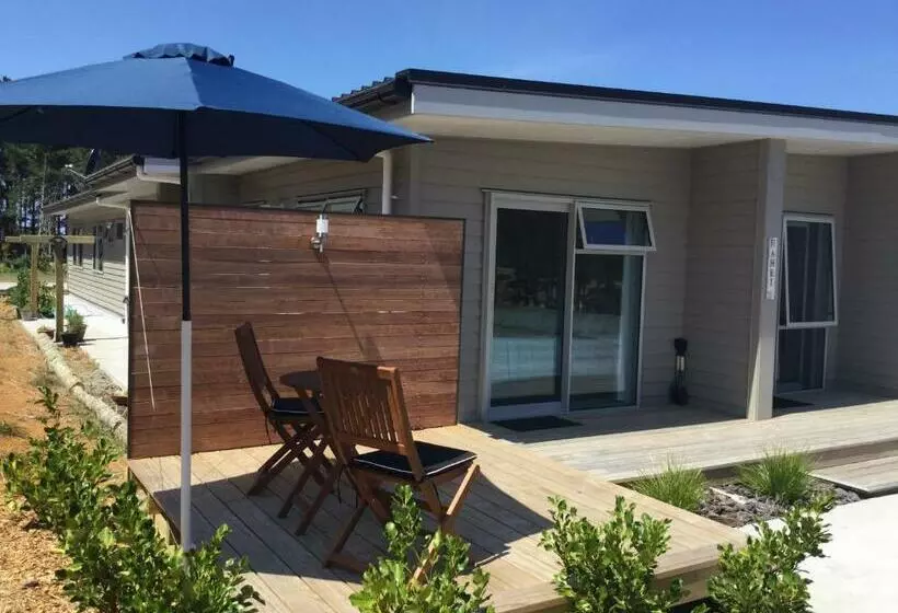 Hot Water Beach Lookout B&b