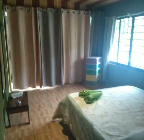 Hotelli Pez Espada Tours Y Cabinas