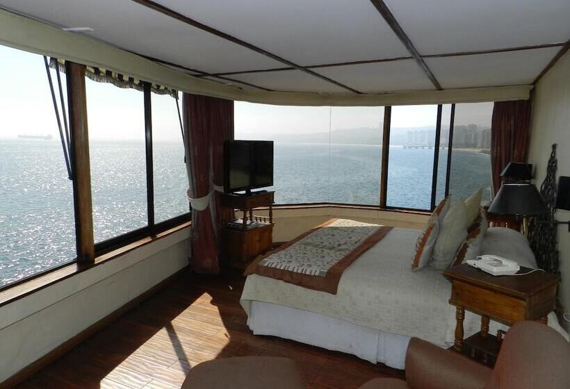 호텔 Restaurant Capducal