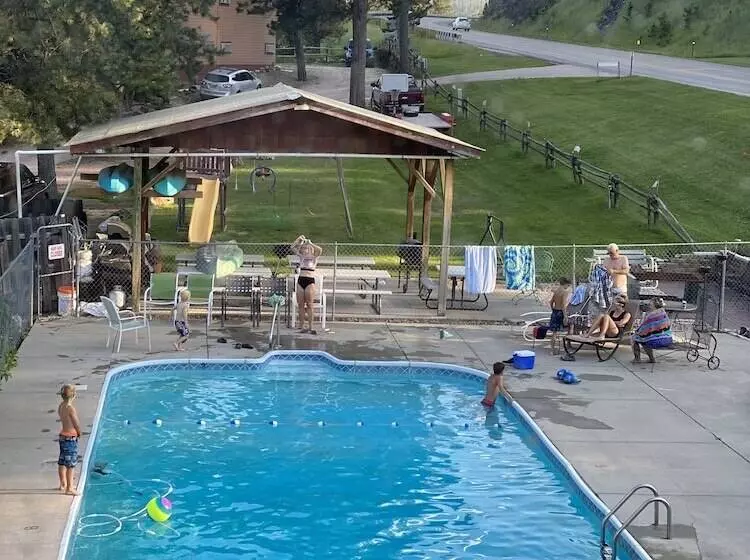 モーテル Black Hills Cabins At Quail S Crossing