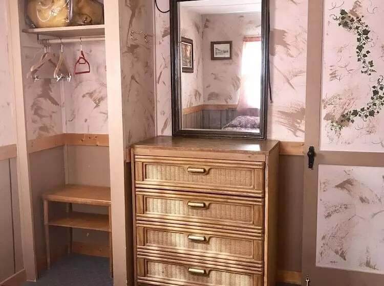 モーテル Black Hills Cabins At Quail S Crossing