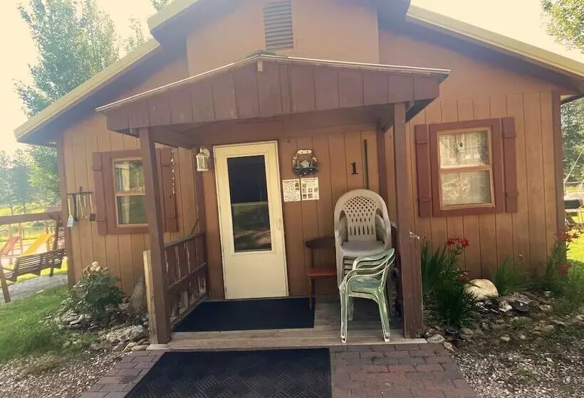 モーテル Black Hills Cabins At Quail S Crossing