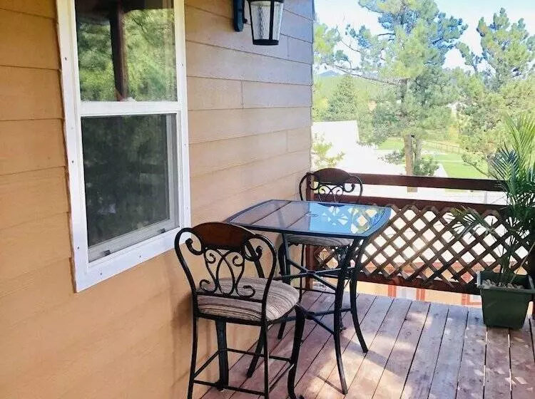 モーテル Black Hills Cabins At Quail S Crossing