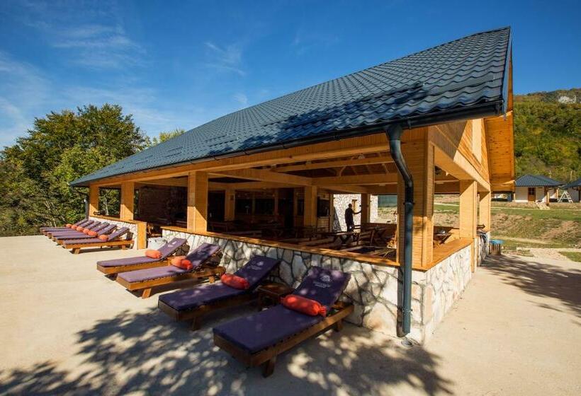 Outdoor Resort Tarasport