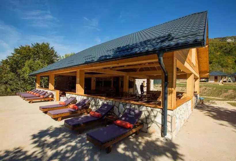 Outdoor Resort Tarasport
