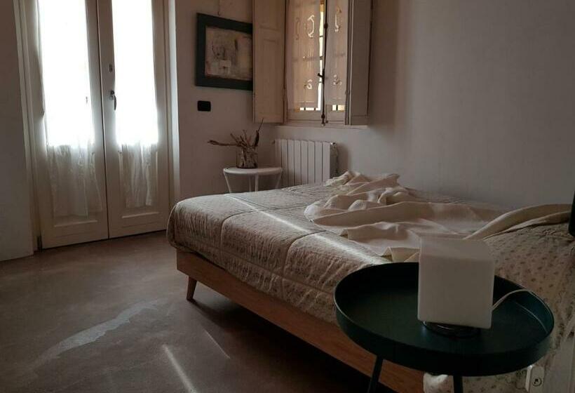 بنسيون Casa Zazalica