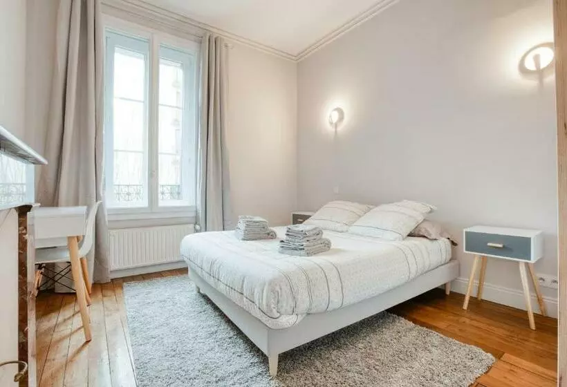 ペンション Maison Bourgeoise Haussmannienne   Gîtes De France
