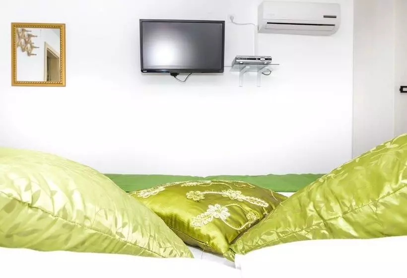 Отель Apartments Plaza