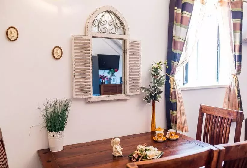 Отель Apartments Plaza