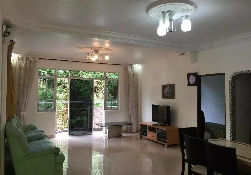 酒店 Crown Imperial Court