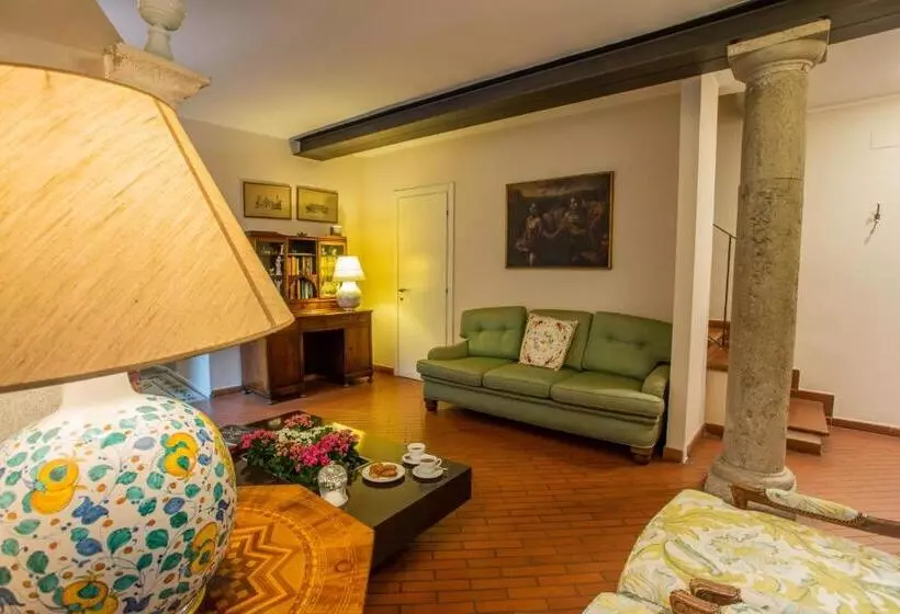 בית מלון כפרי Degli Oleandri