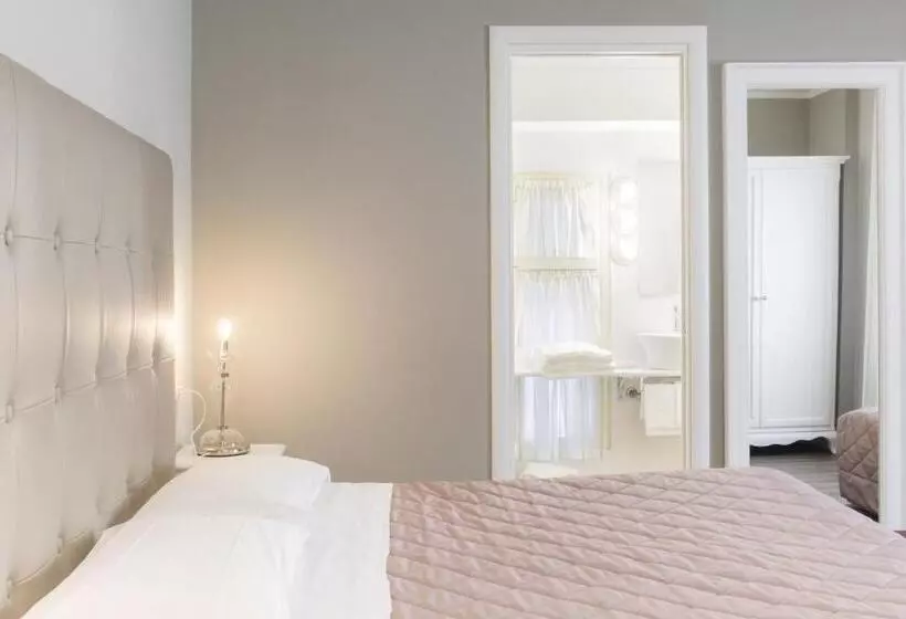 בית מלון כפרי Degli Oleandri