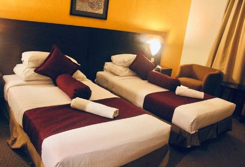 Отель The Grand Puteri