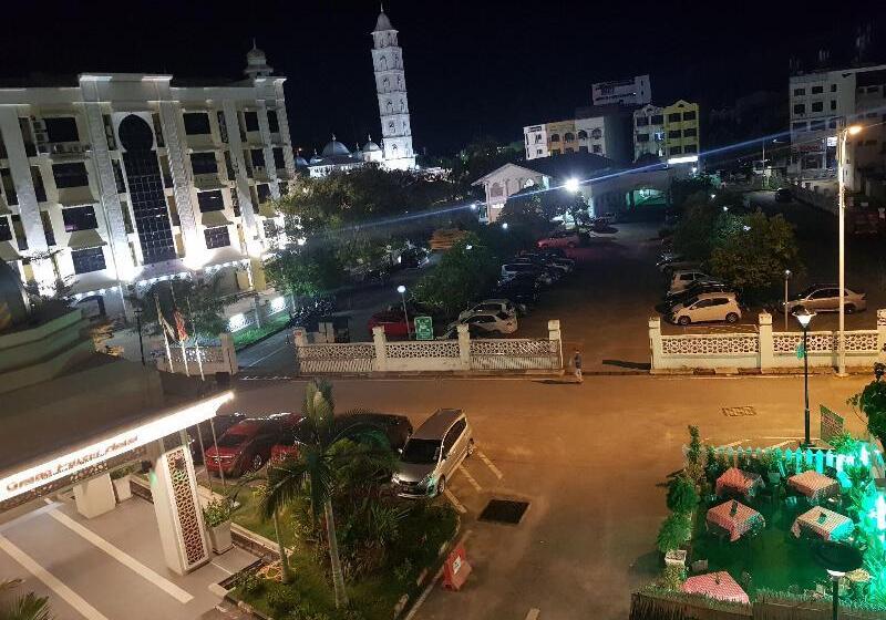 Отель The Grand Puteri