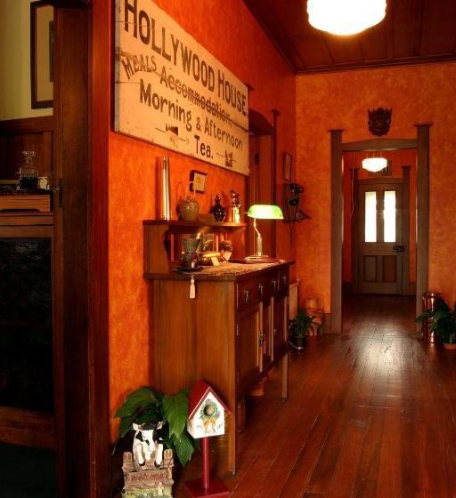 בית מלון כפרי Holly Homestead B&b