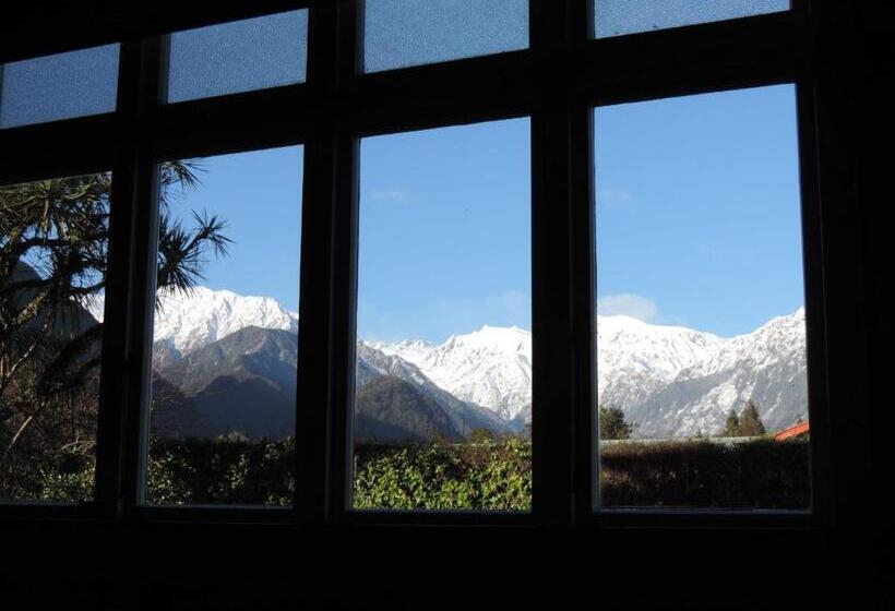 בית מלון כפרי Holly Homestead B&b