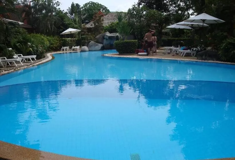 Hotelli Palm Garden Resort