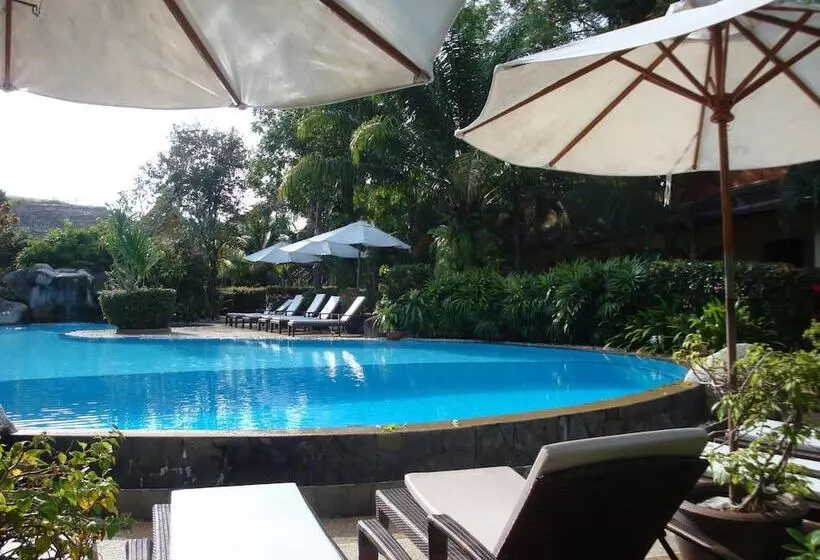 Hotelli Palm Garden Resort