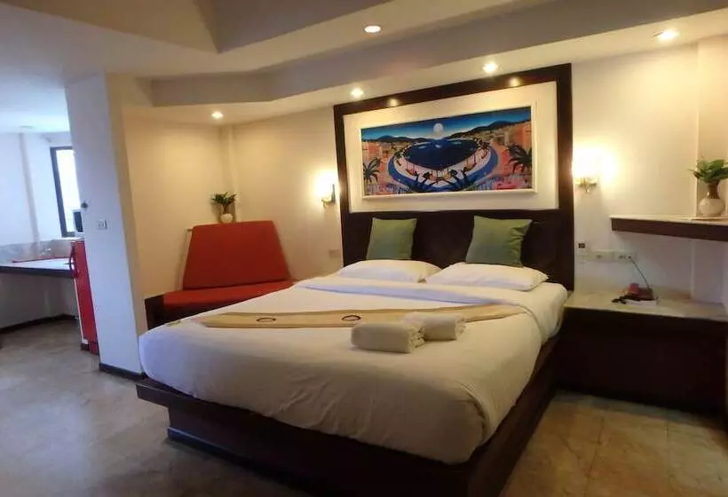 Hotelli Paradise Inn