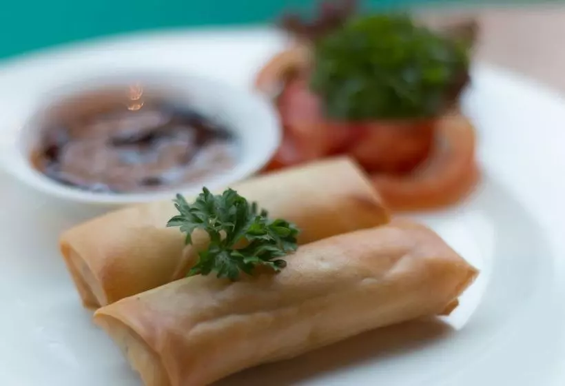 ホテル Chakra Living Ubud