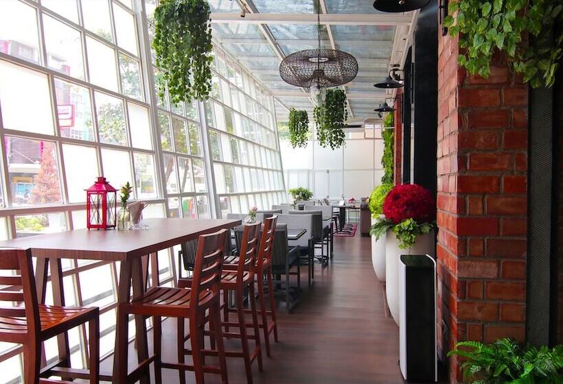 בית מלון כפרי The Arista