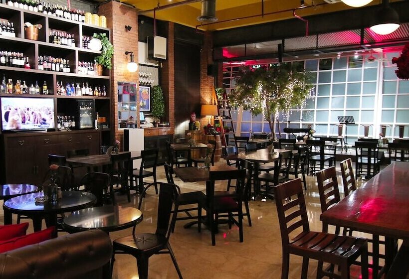 בית מלון כפרי The Arista