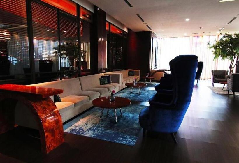 בית מלון כפרי The Arista