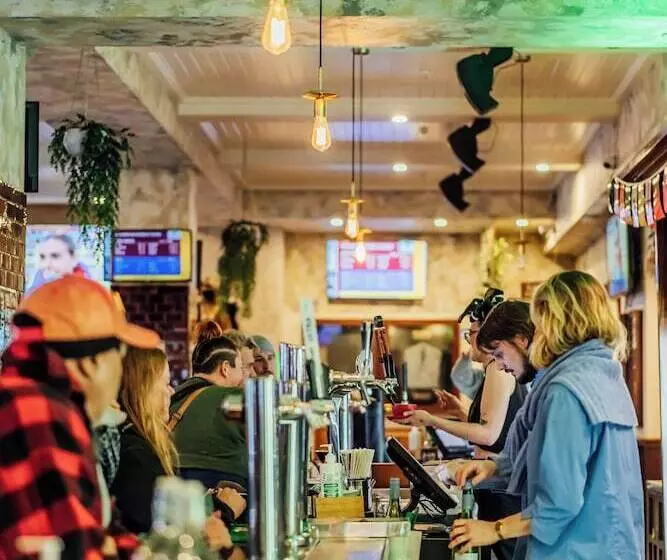 酒店 The Cambridge