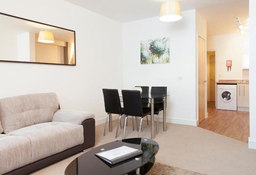 酒店 The Coliseum Apartments