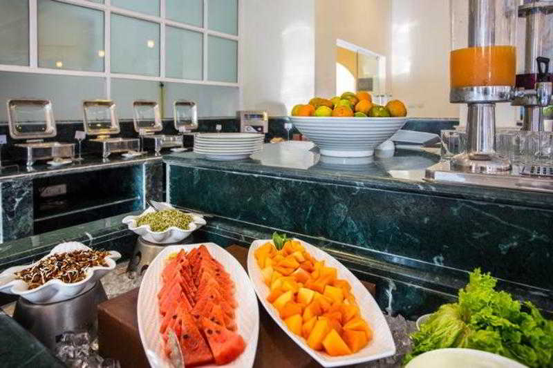 Отель The Pratap Palace