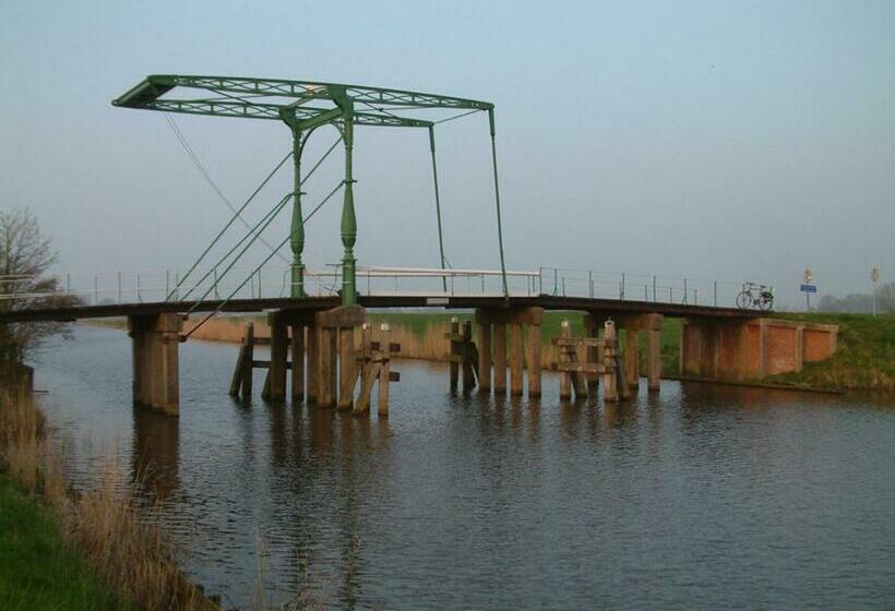 مبيت وإفطار Bij De Kunstenaars