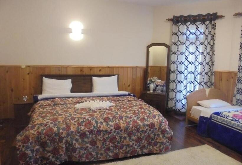 Bed and Breakfast The Hill Town Cottage