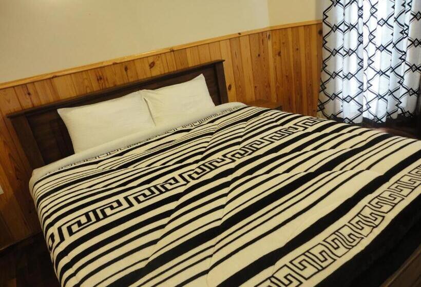 Bed and Breakfast The Hill Town Cottage