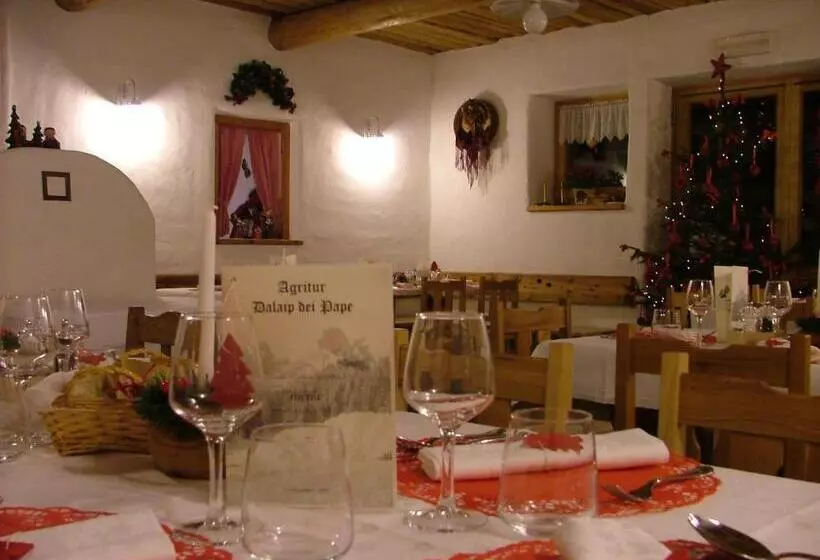 Hotelli Agritur Dalaip Dei Pape