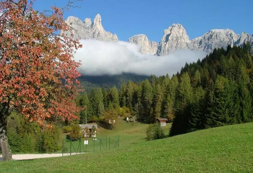 Hotelli Agritur Dalaip Dei Pape