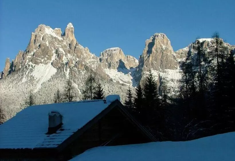 Hotelli Agritur Dalaip Dei Pape